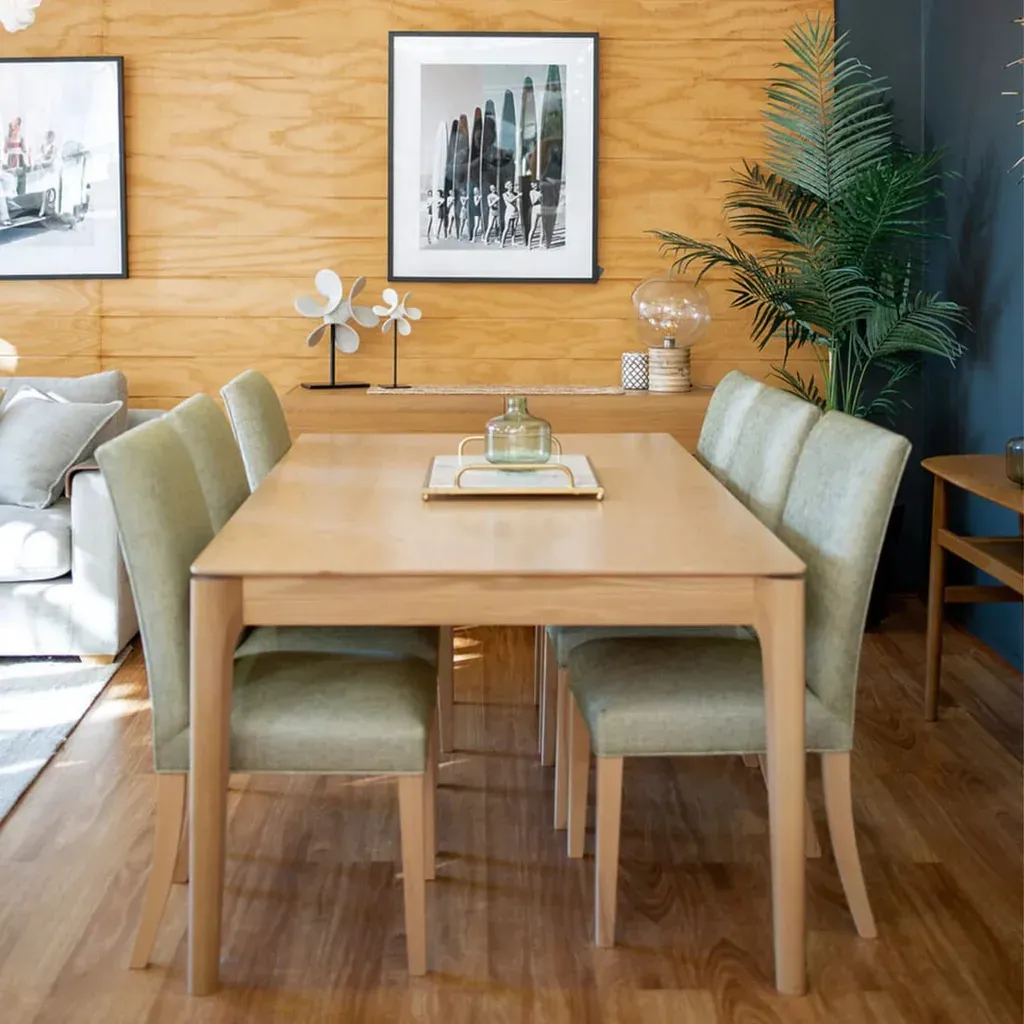 Small Dining Room - Image 1