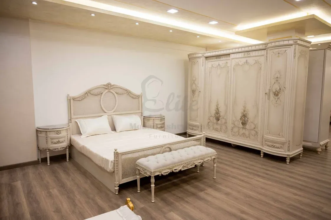 Classic Bedroom - Image 1