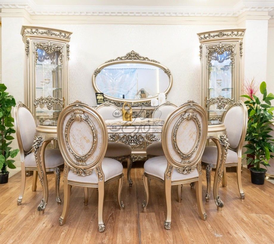 Classic Dining Room - Image 1