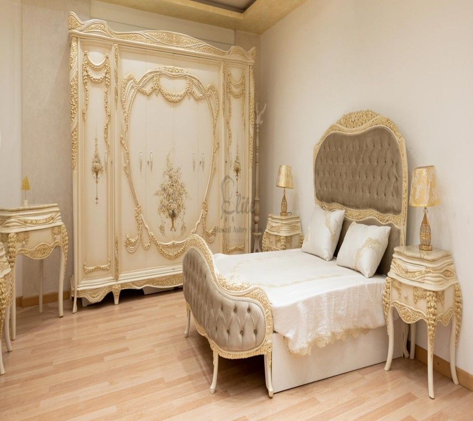 Classic Bedroom - Image 1