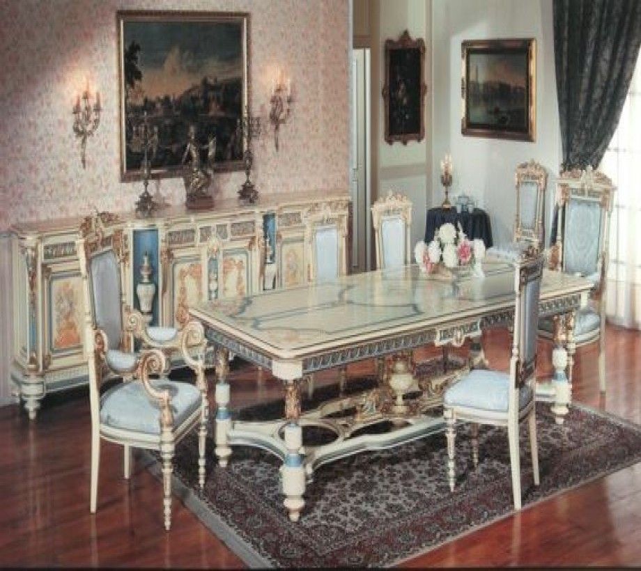 Classic Dining Room - Image 1