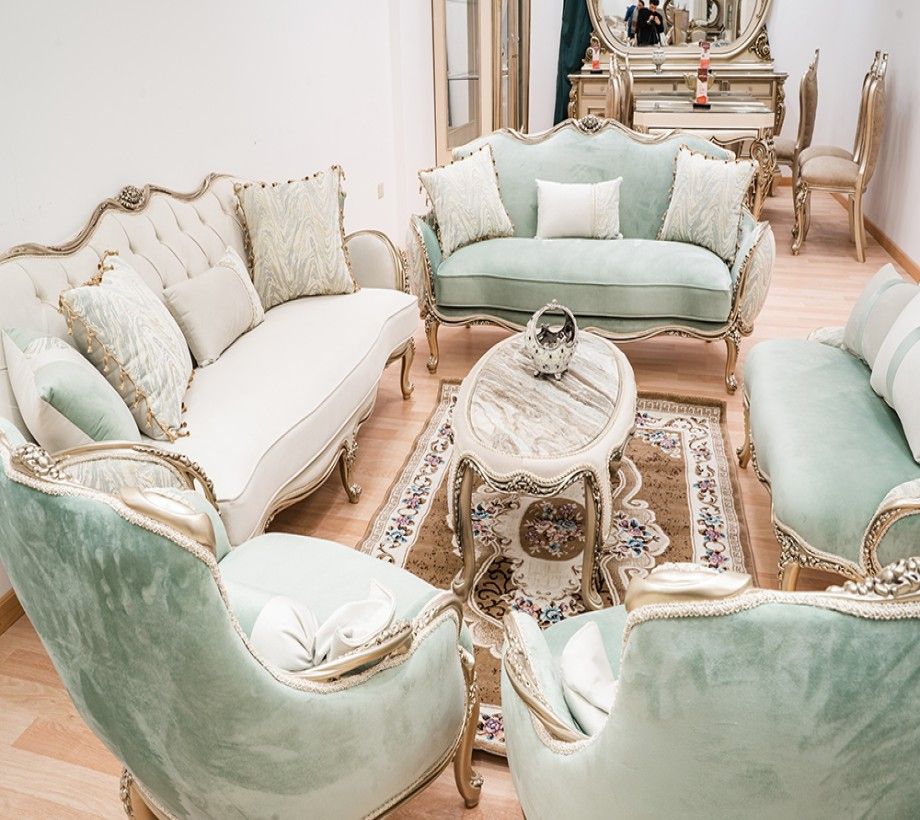 New Classic Salon - Image 1