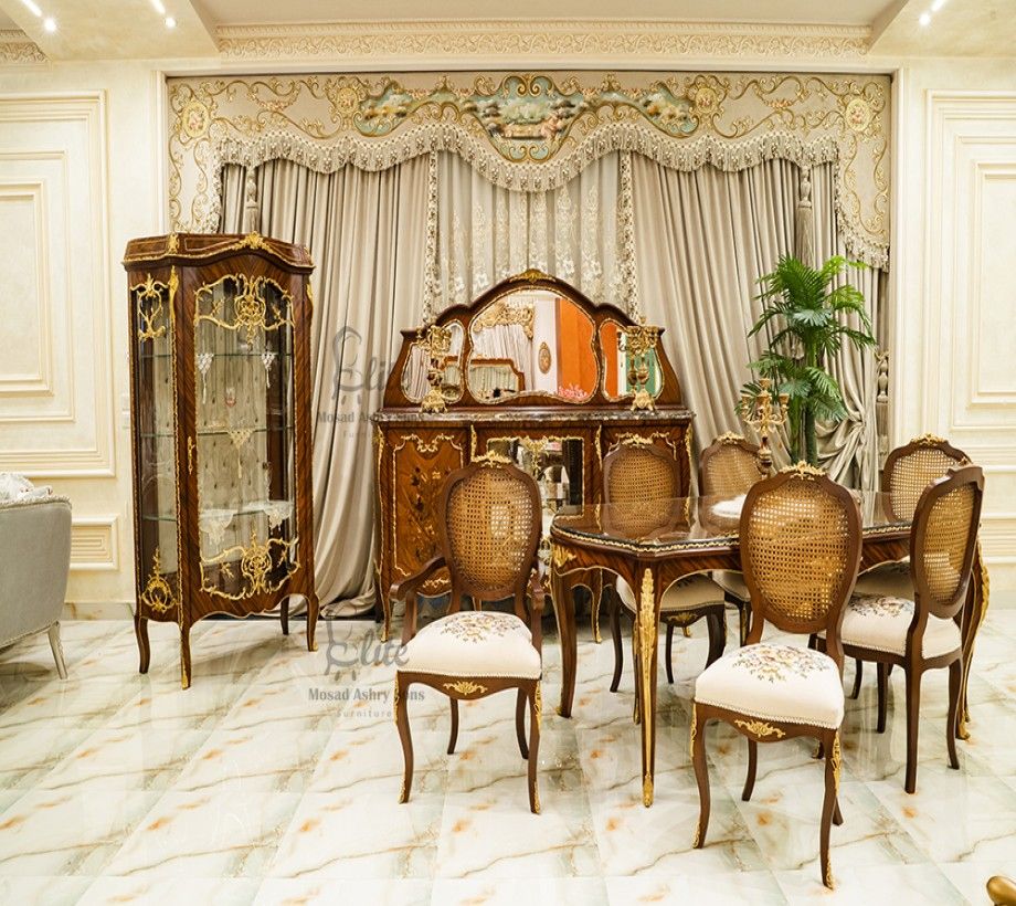 Classic Dining Room - Image 1