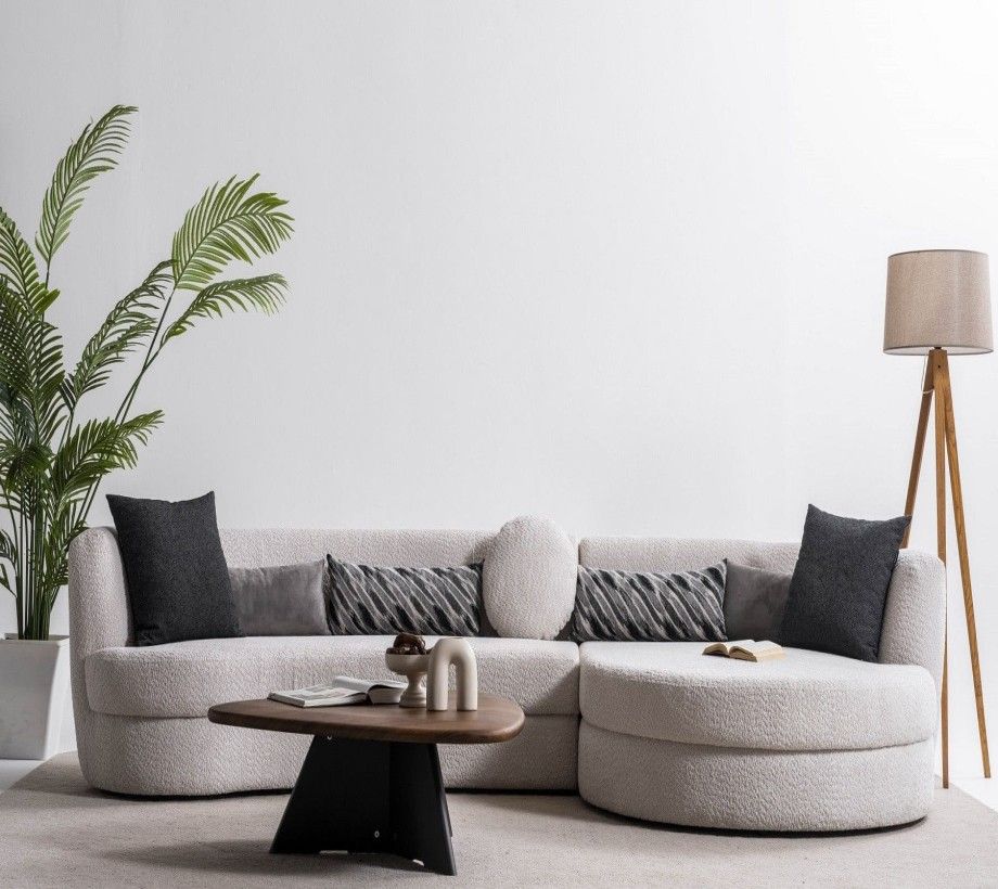 Modern corner - Image 1