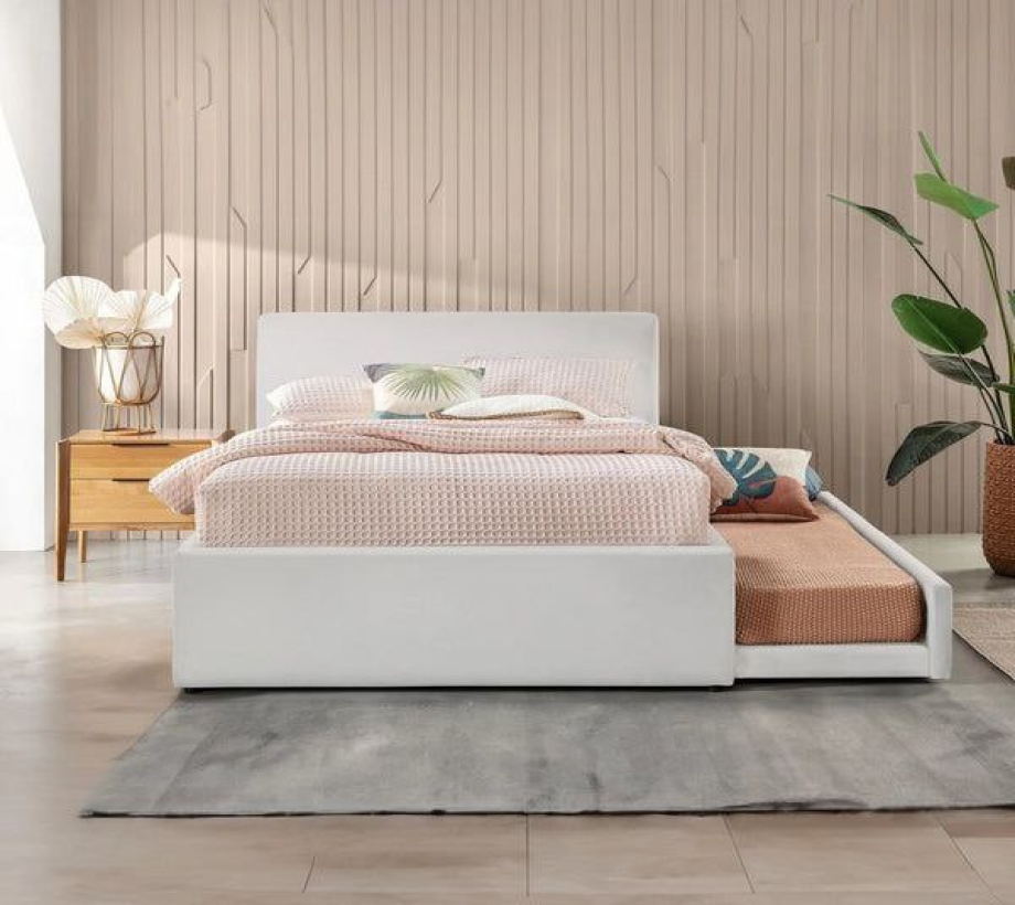 Modern bed - Image 1