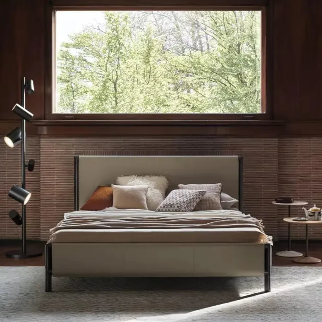 Modern Bed - Image 1