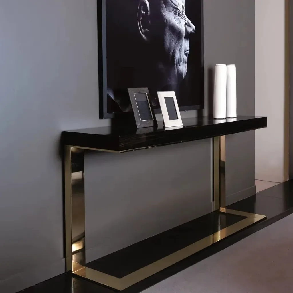 Modern Console - Image 1