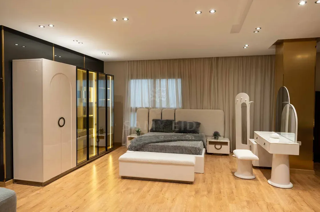 Modern Bedroom - Image 1