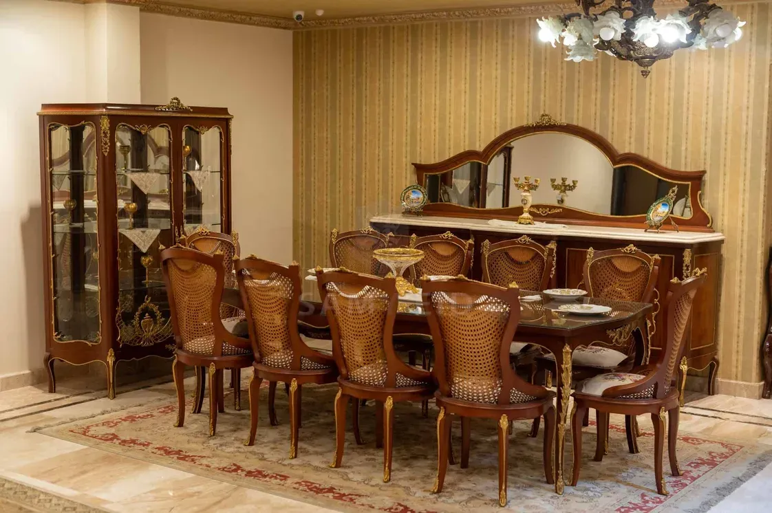 Classic Dining Room - Image 1