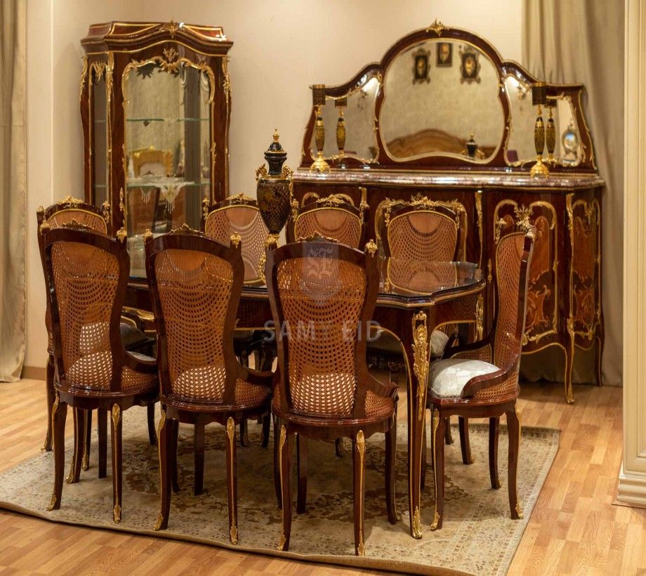 Classic Dining Room - Image 1